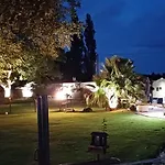 בית נופש Isigny Omaha *